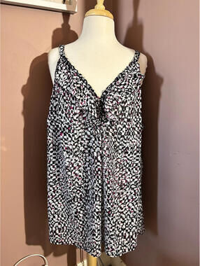 Avenue Tank Top Womens Size 26/28 Geometric Sleeveless Blouse Chiffon